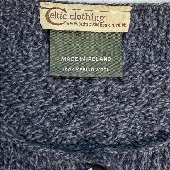 Celtic Clothing 100% Merino Wool Cable Knit Cardigan Made in Ireland Womens M - Picture 7 of 11